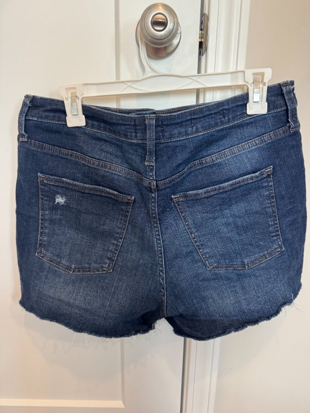 Universal Thread Jean Shorts - Picture 2 of 4